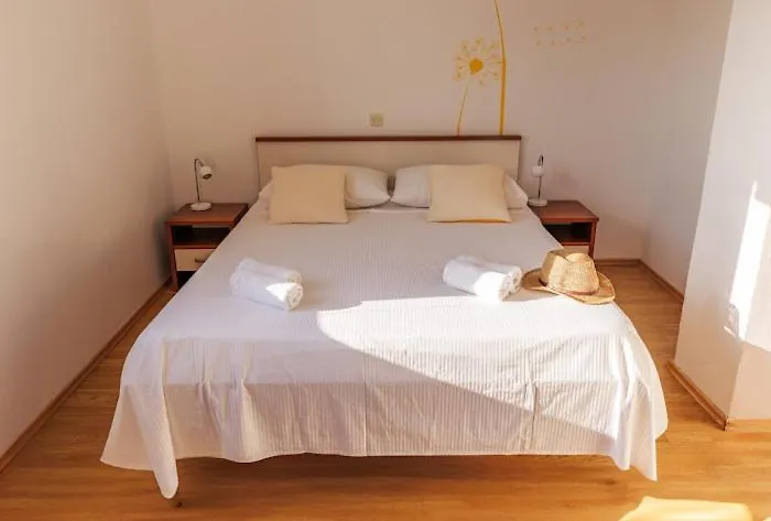 Place 2 Appartement *